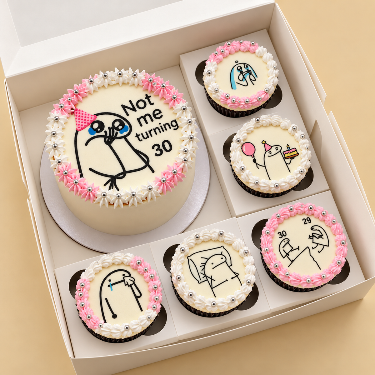 Turning Thirty in Pink: one mini cake and five matching cupcakes