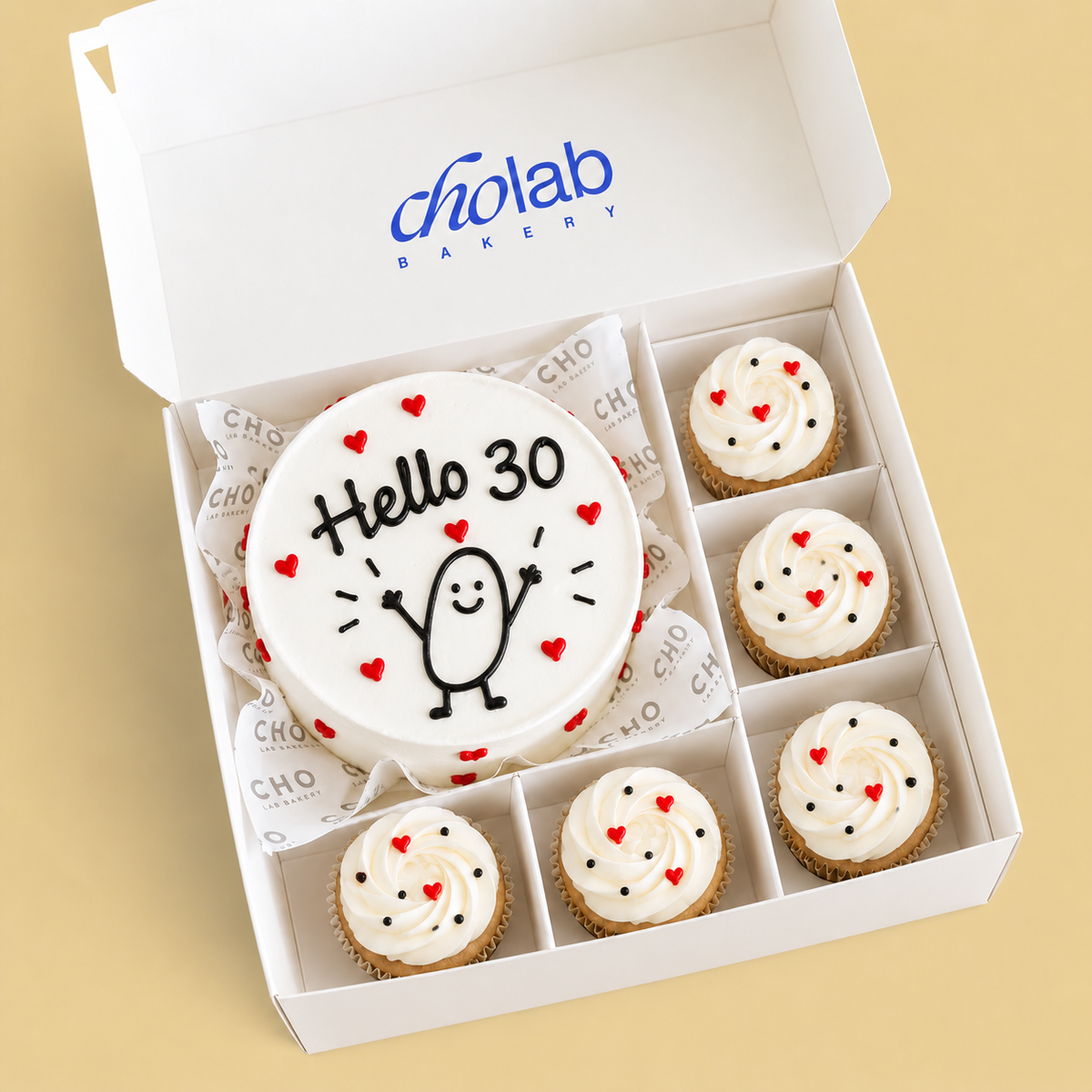 Hello 30 — Mini Cake with Five Cupcakes