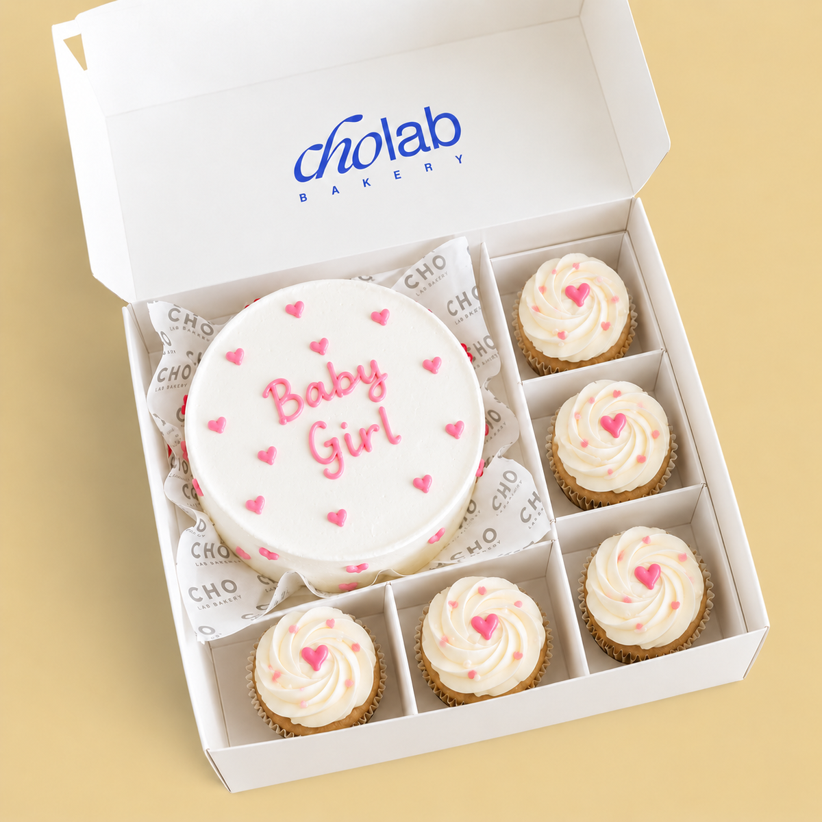 Baby Girl — Mini Cake with Five Cupcakes