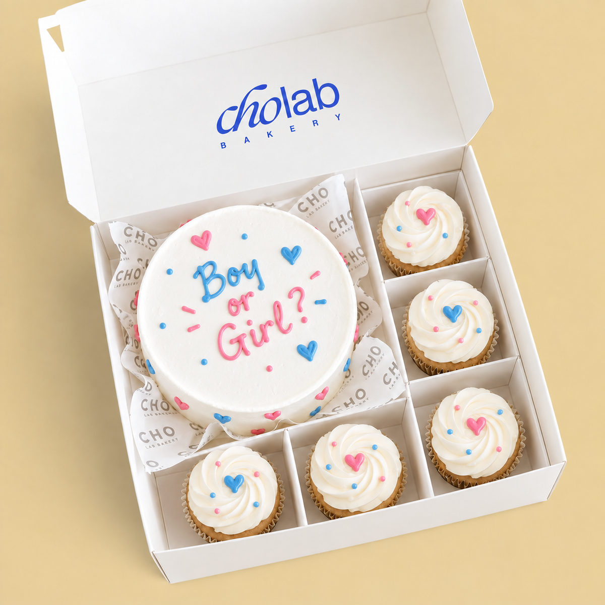Boy or Girl? — Mini Cake with Five Cupcakes