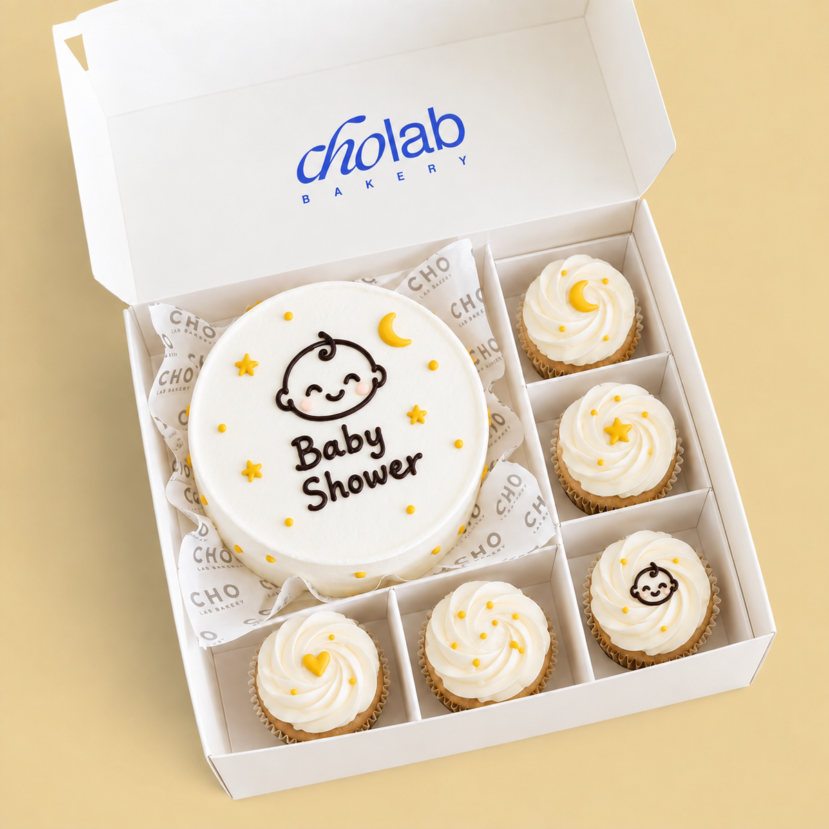 Baby Shower — Mini Cake with Five Cupcakes