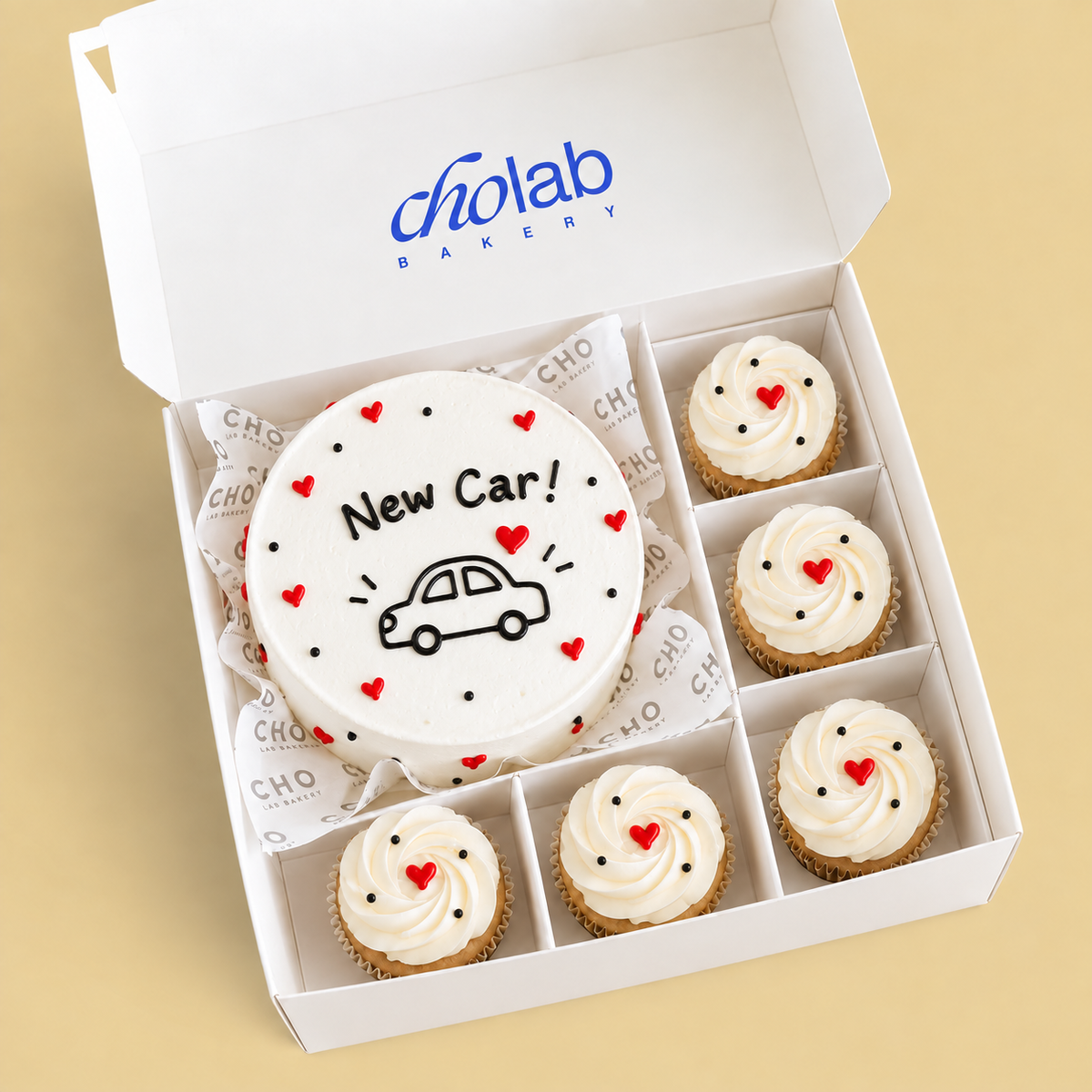 New Car! — Mini Cake with Five Cupcakes