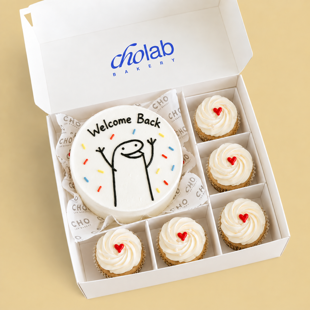 Welcome Back — Mini Cake with Five Cupcakes